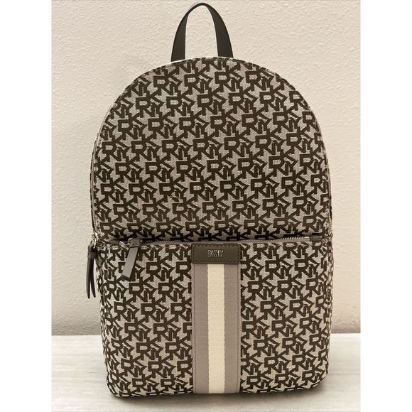 DKNY Carlita Large Backpack Brown/Beige Signature Jacquard W/Gold Hardware - Picture 1 of 11